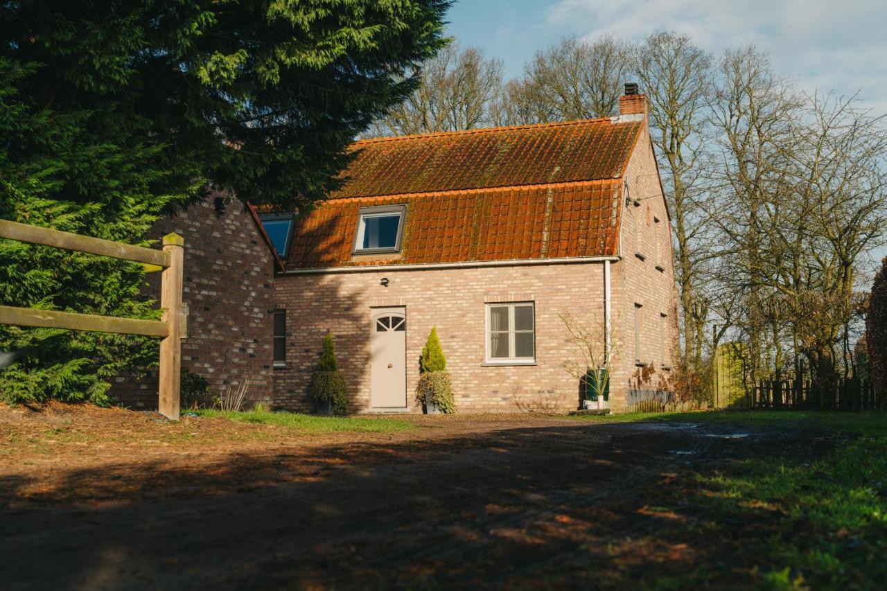 De Dommelhoeve Peer Buitenkant foto